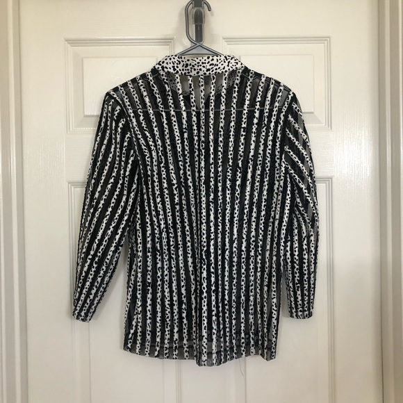 Draper's & Damon's Animal Print Sheer Jacket - Picture 2 of 4